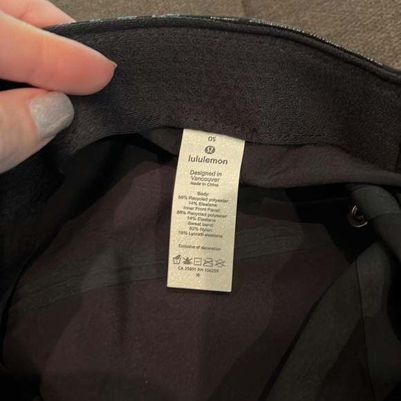 Lululemon hat - Picture 6 of 6